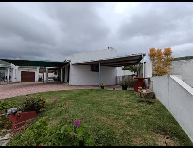 3 BEDROOM HOUSE FOR SALE IN FRAAIUITSIG